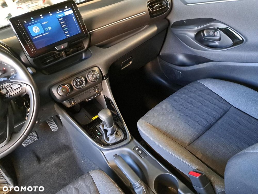 Toyota Yaris 1.5 Style CVT - 26