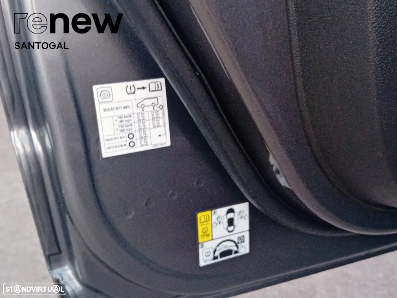 Renault Clio 1.0 TCe Techno Bi-Fuel - 15