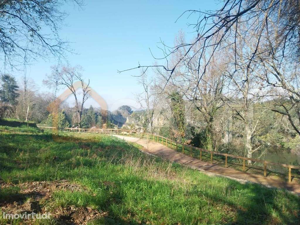Terreno Margem Rio Minho
FAÇA CONNOSCO O MELHOR NEGÓCIO - Grande imagem: 5/21