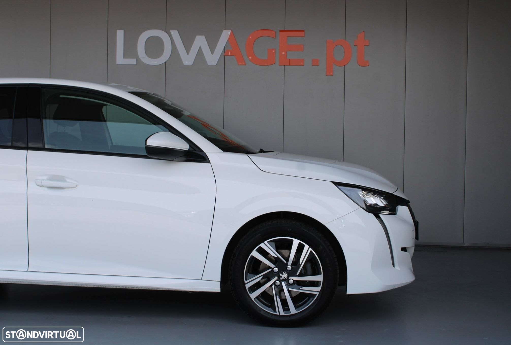 Peugeot 208 1.2 PureTech Allure EAT8 - 5