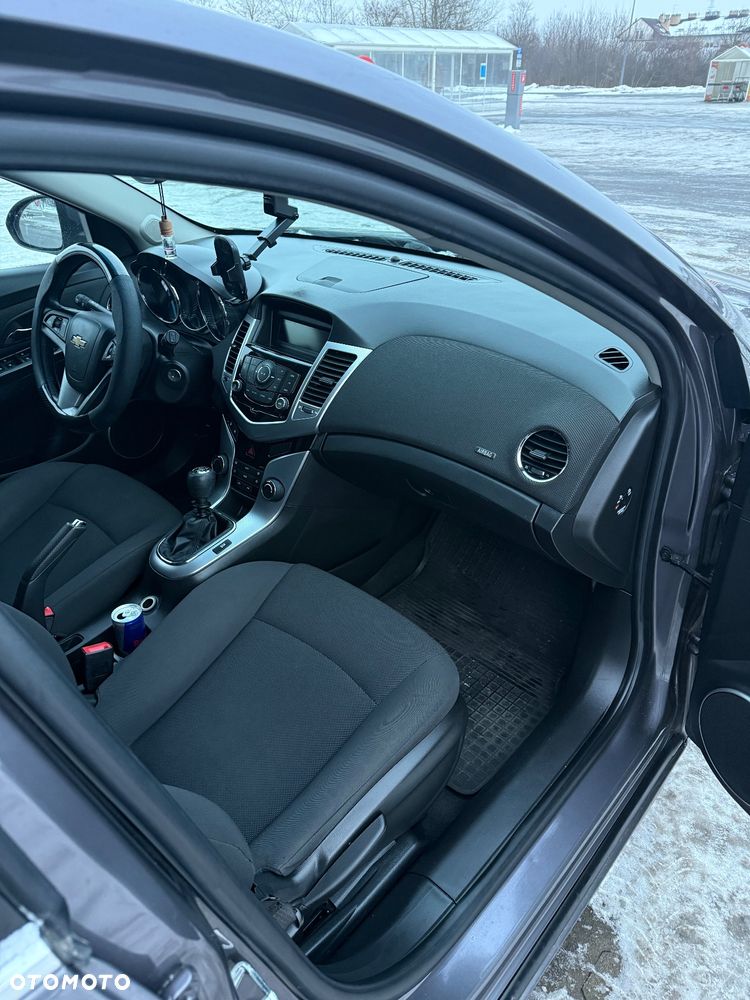 Chevrolet Cruze 2.0 D LT+ - 9