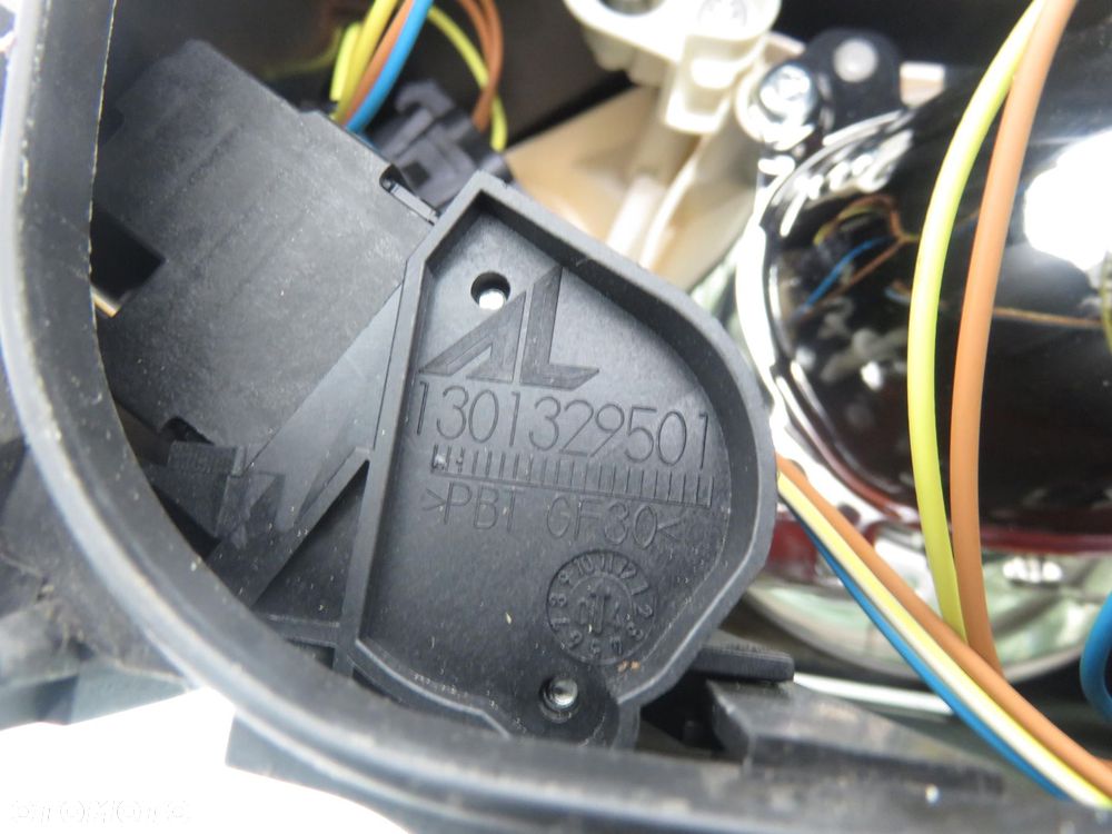 LAMPA PRAWA PRZEDNIA VOLVO V50 30698886 1305235856 - 2