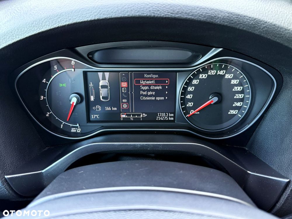 Ford S-Max - 31