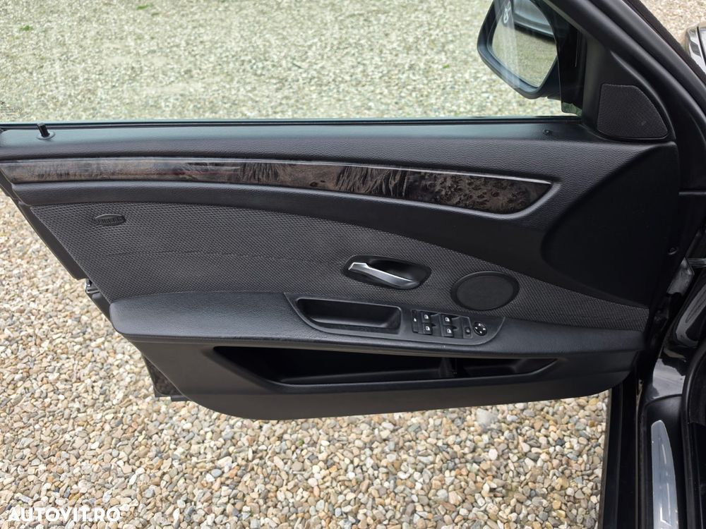 BMW Seria 5 520d Aut. Edition Lifestyle - 18