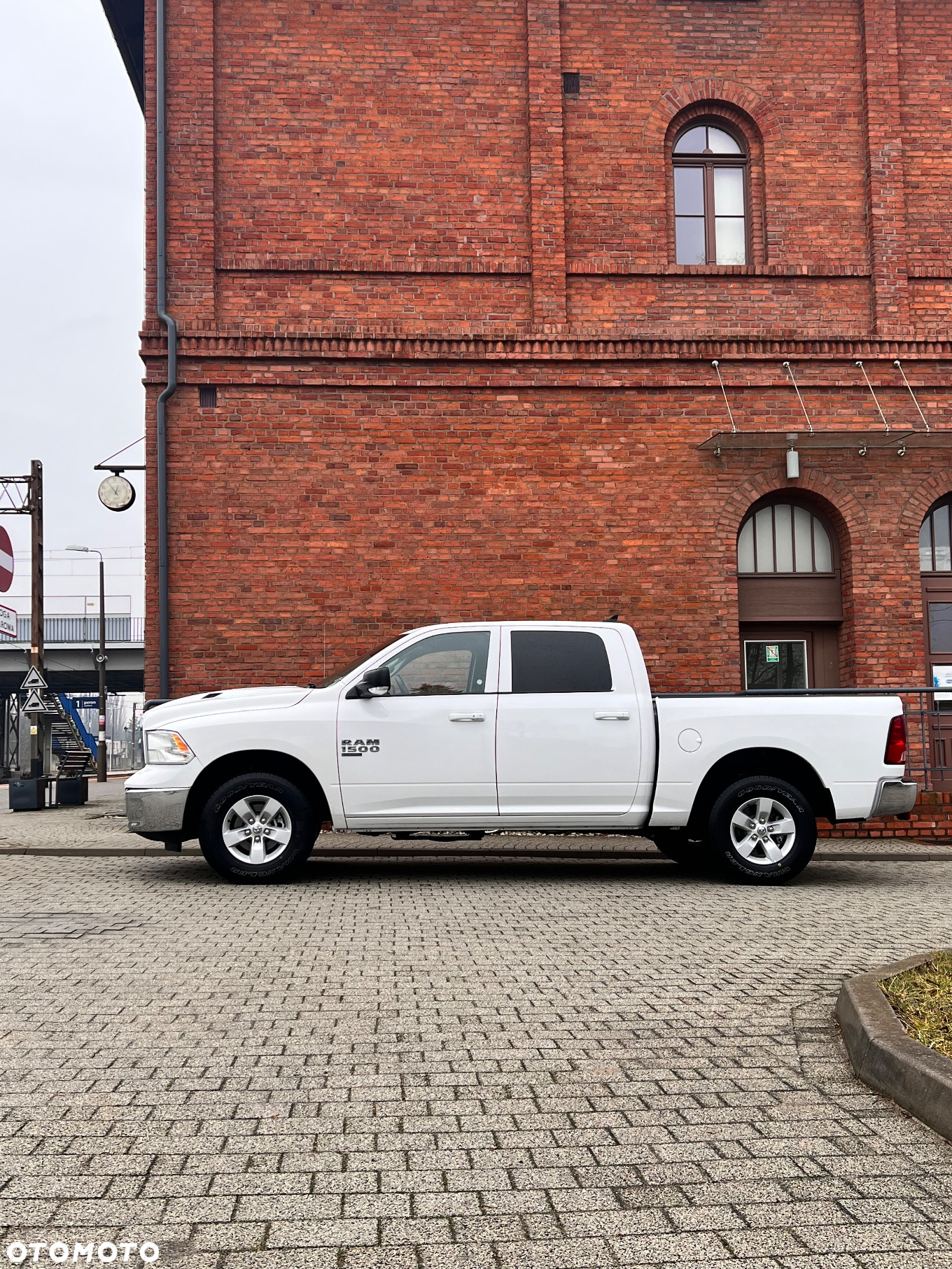 Dodge RAM 1500 5.7 4x4 - 4