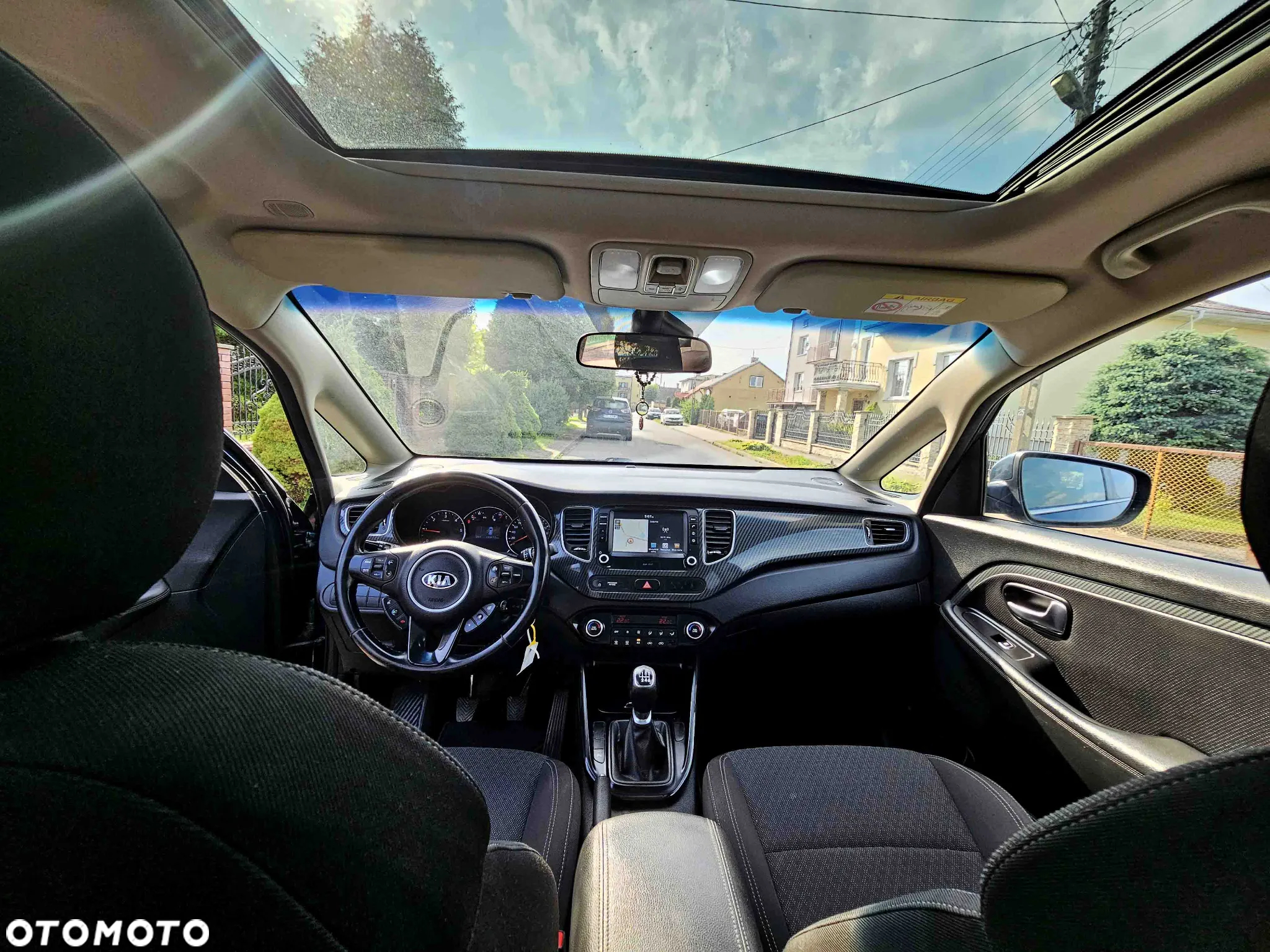 Kia Carens 1.7 CRDi M 7os - 18