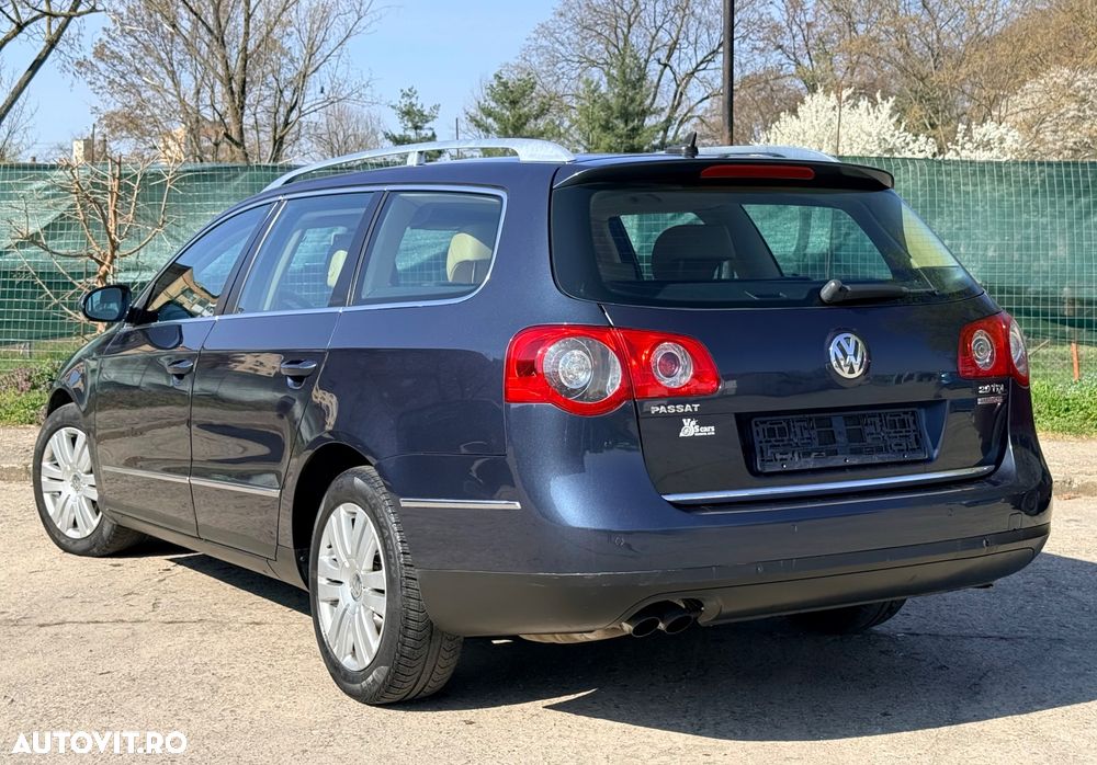 Volkswagen Passat 2.0 TDI DPF 4Motion Highline - 24