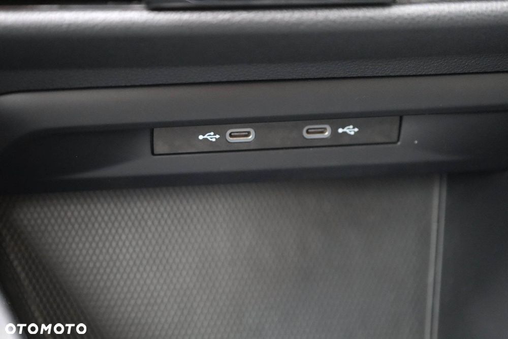 Volkswagen Golf 2.0 TDI Life - 28