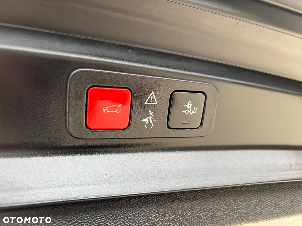 Peugeot 5008 PureTech 180 EAT8 Stop & Start GT Pack - 36