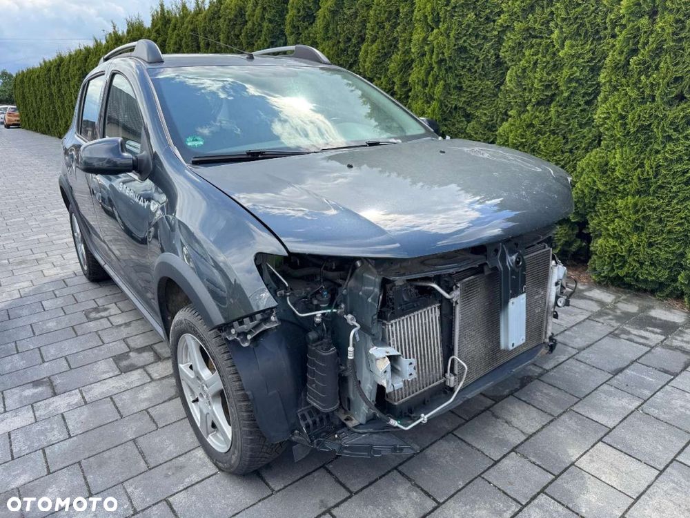 Dacia Sandero - 3