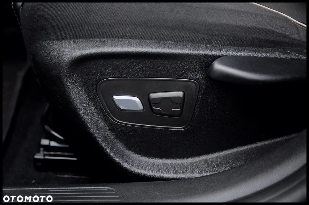 Renault Megane 1.2 Energy TCe Limited - 24