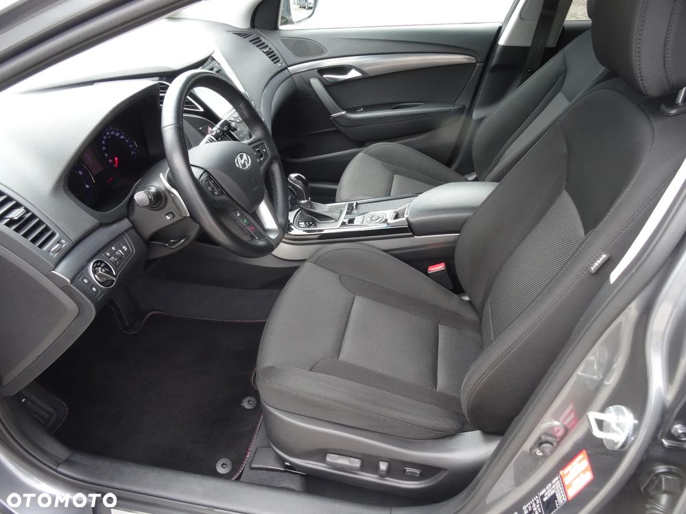 Hyundai i40 Kombi 1.7 CRDi DCT Style - 11