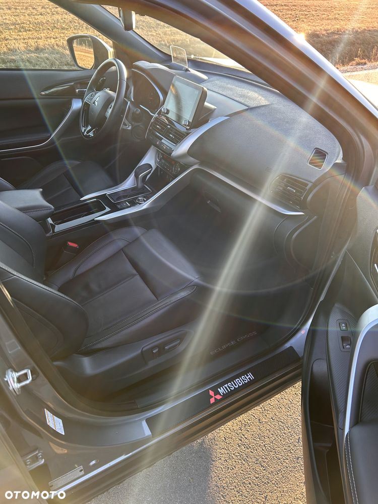 Mitsubishi Eclipse Cross 1.5 T GPF Instyle CVT 4WD - 21