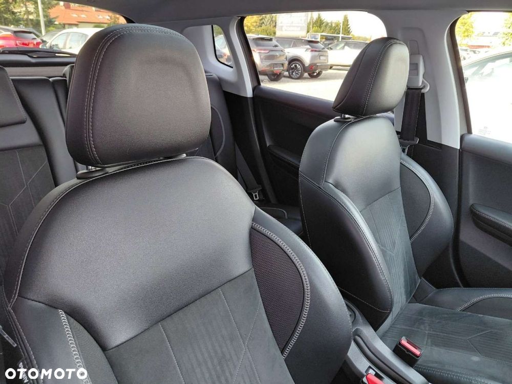 Peugeot 2008 - 17