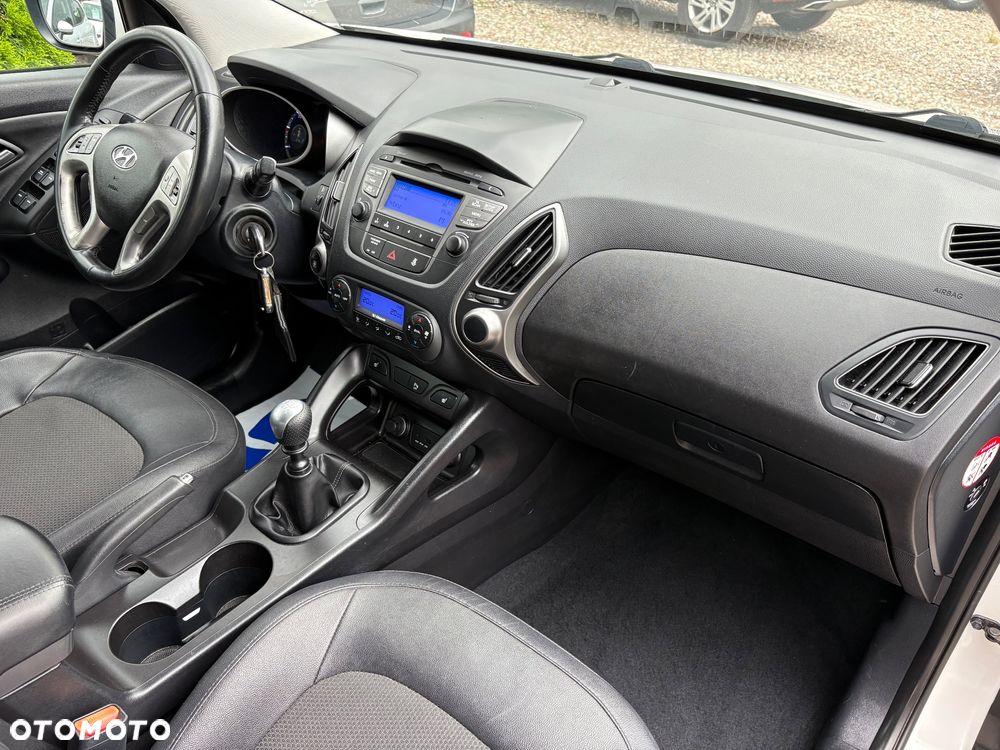 Hyundai ix35 1.7 CRDi 2WD Fifa World Cup Edition - 26