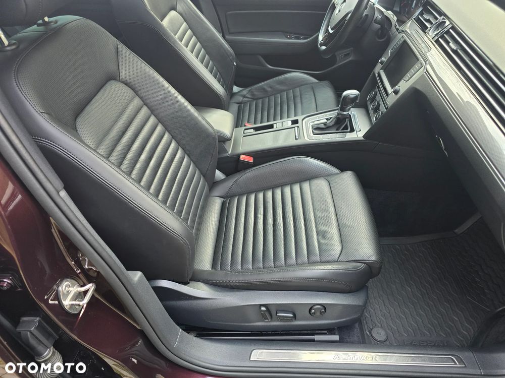 Volkswagen Passat Alltrack 2.0 TDI Bi-Turbo SCR 4Mot DSG - 18