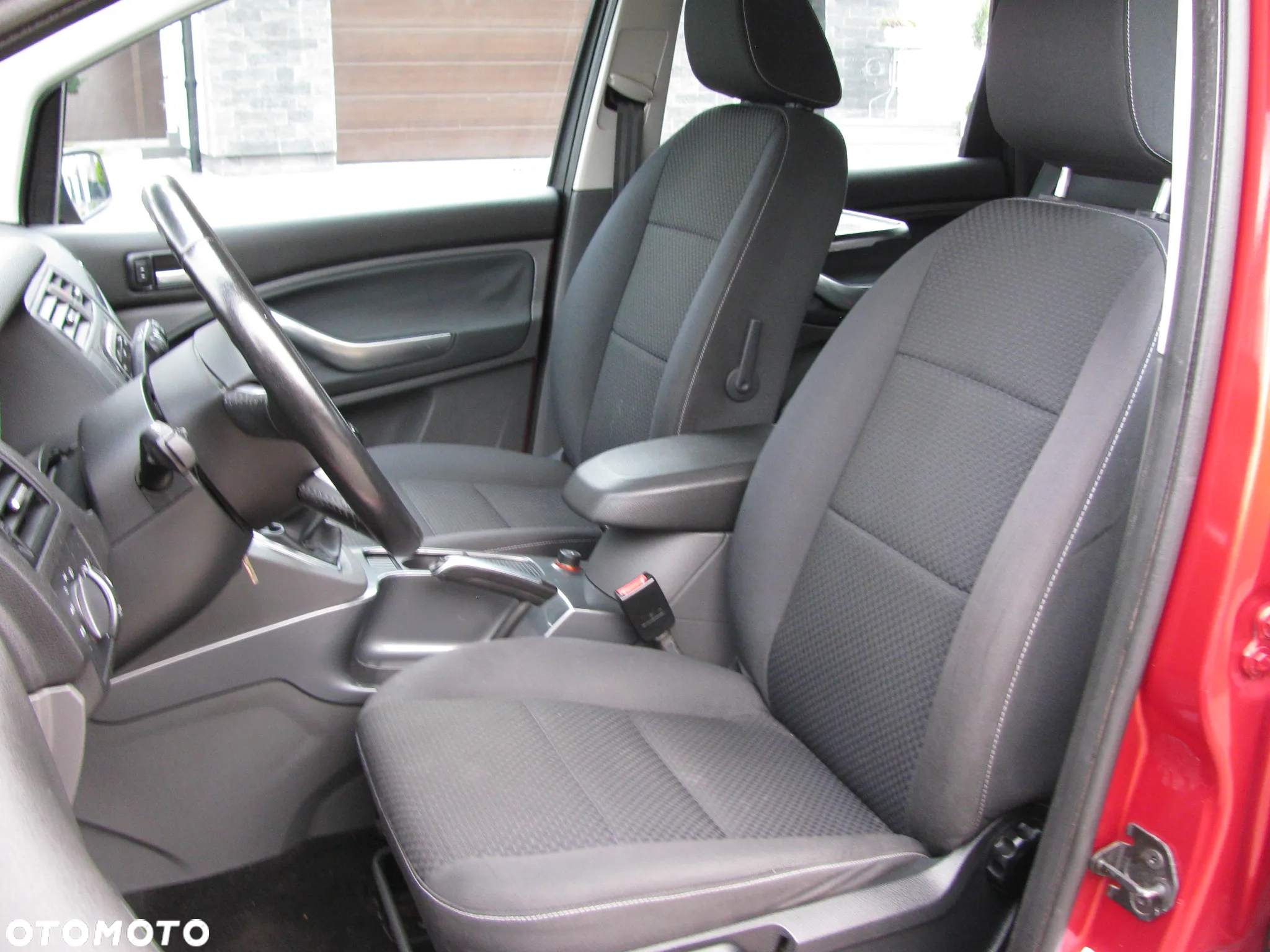 Ford C-MAX 1.8 Ambiente - 17