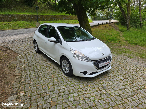 Peugeot 208 1.4 HDi