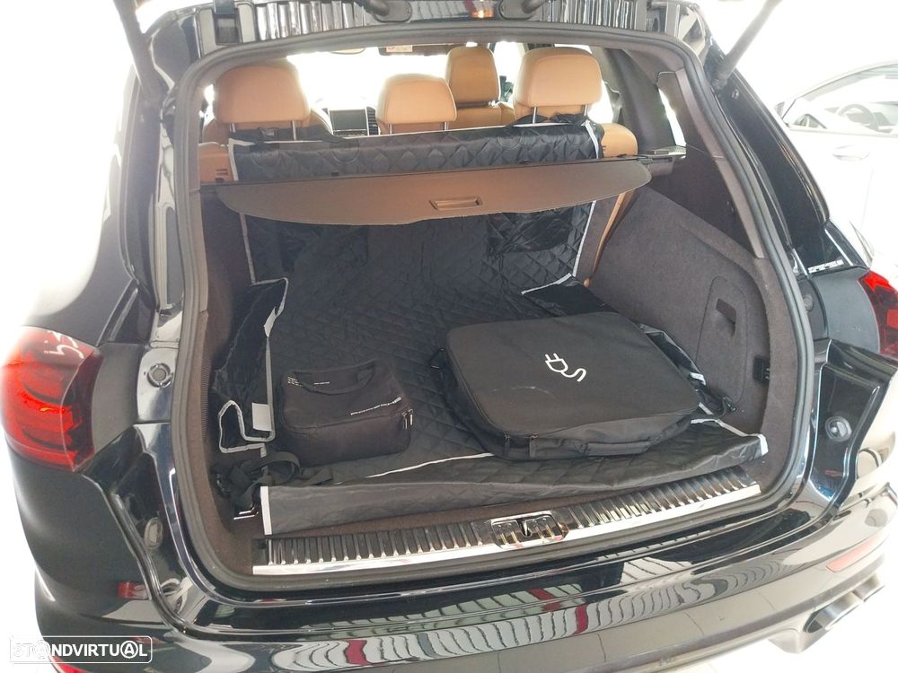 Porsche Cayenne - 20