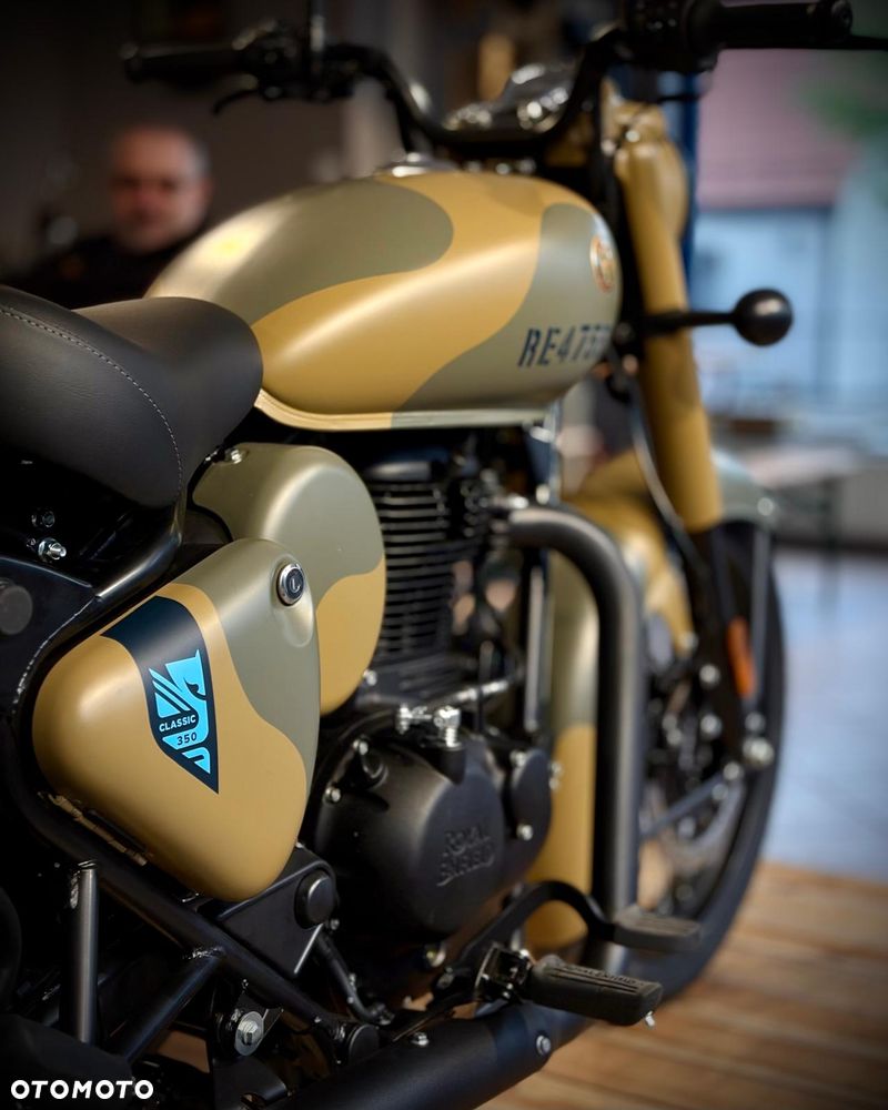 Royal Enfield Classic - 9
