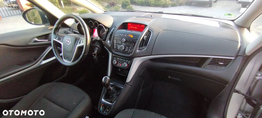 Opel Zafira Tourer 2.0 CDTI Edition - 4