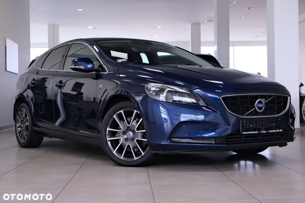 Volvo V40 D4 Drive-E Ocean Race - 1