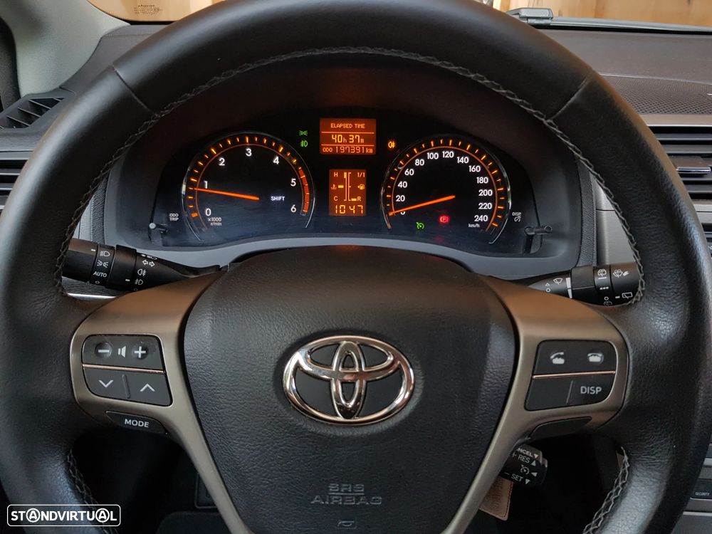 Toyota Avensis 2.0 D-4D Exclusive +Pele+GPS — fotografia 23