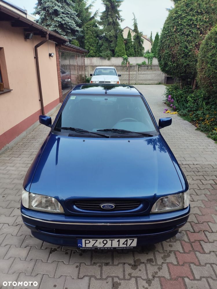 Ford Escort 1.6 CL - 2