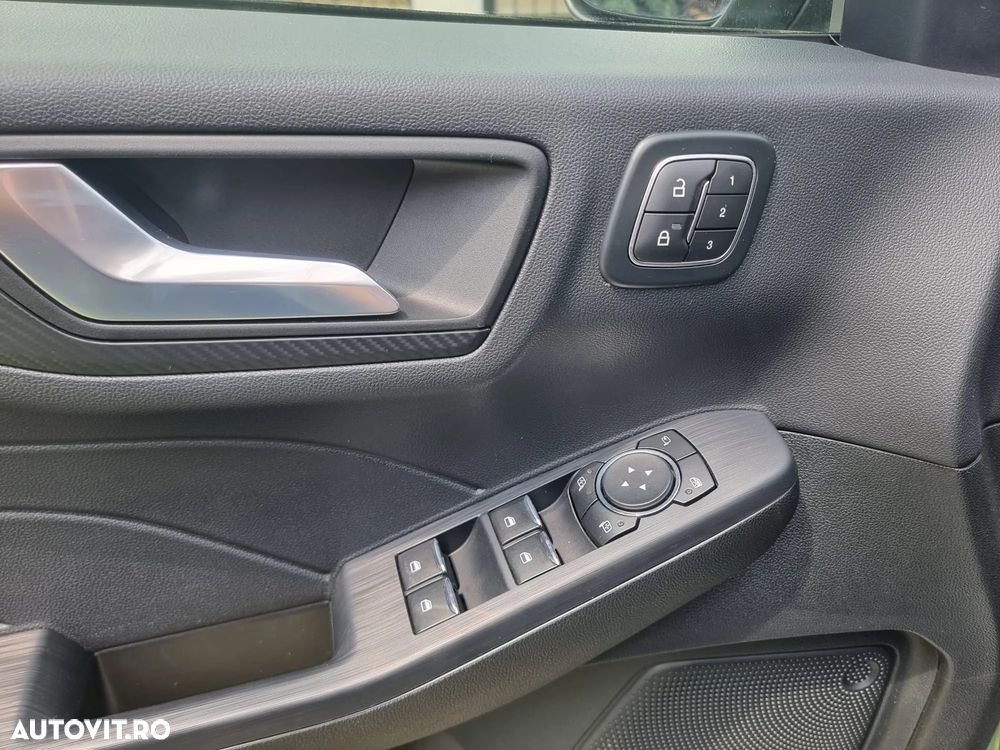 Ford Kuga 2.5 Duratec FWD PHEV ST-Line X - 17