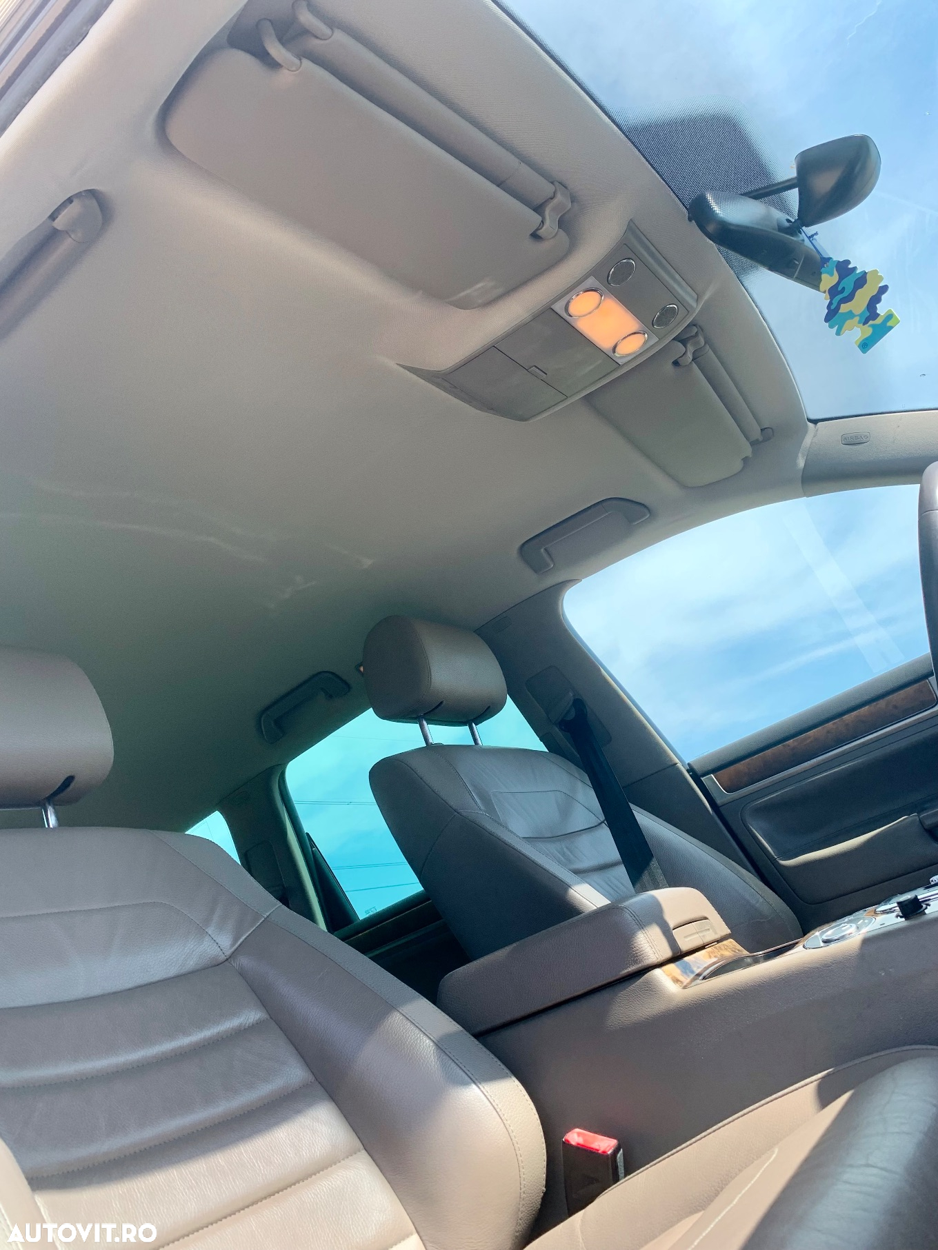 Volkswagen Touareg - 7