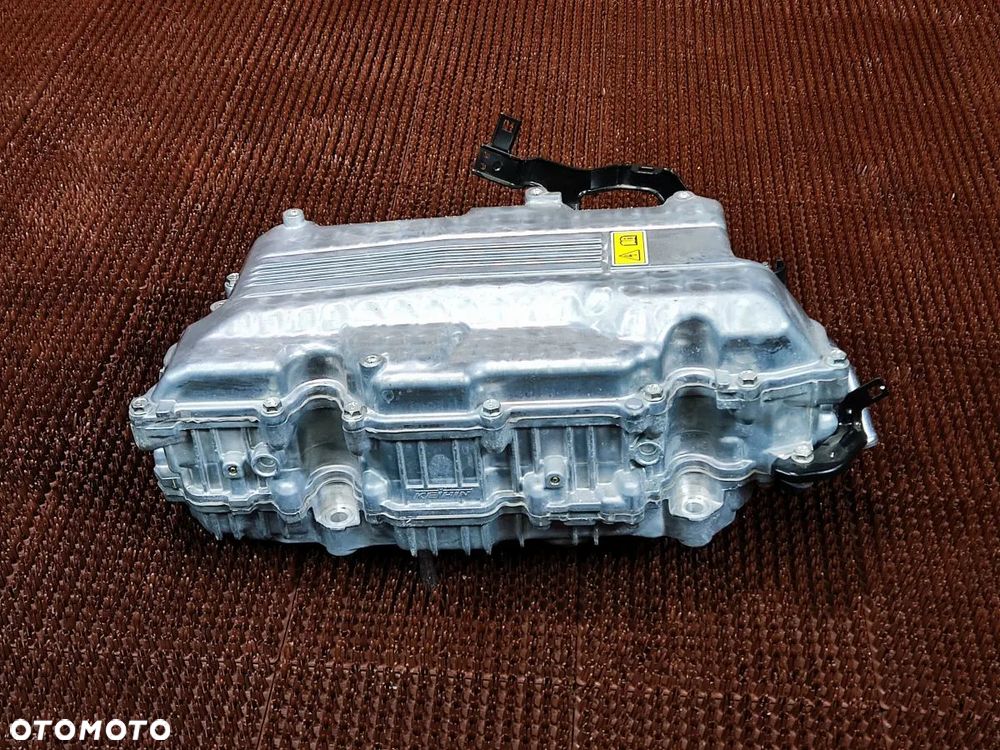 HONDA CR-V 2.0h 4x4 od 2023r Falownik - 2