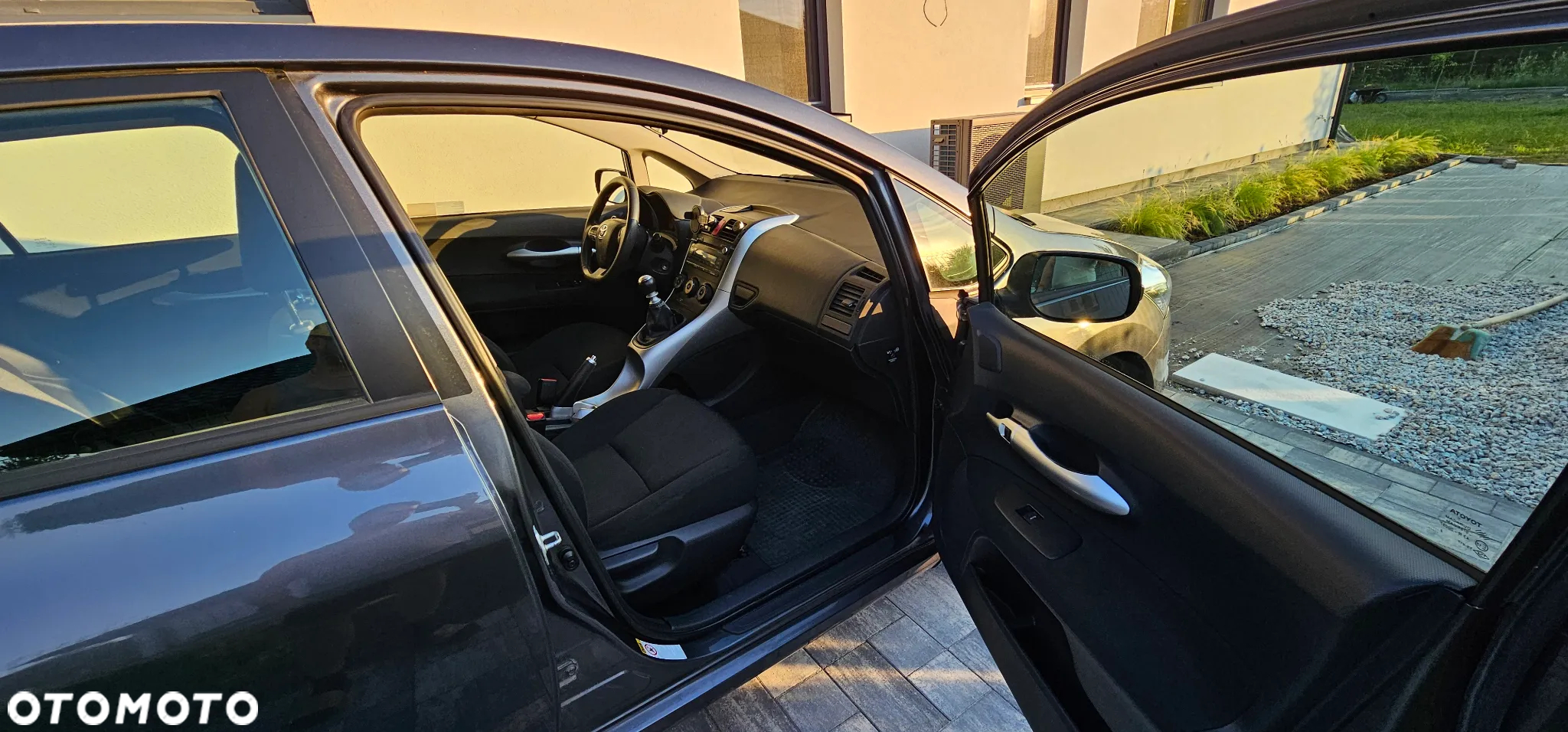 Toyota Auris 1.33 VVT-i Active - 9