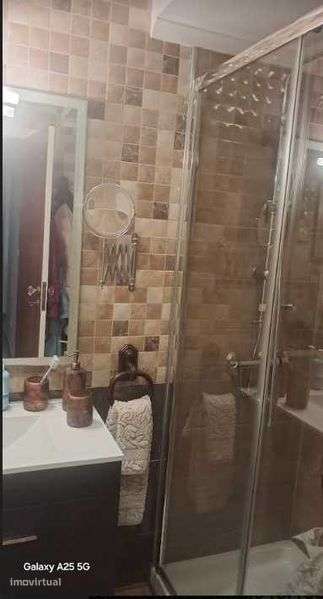 Vendo T3 apartamento renovado na totalidade - Grande imagem: 3/11