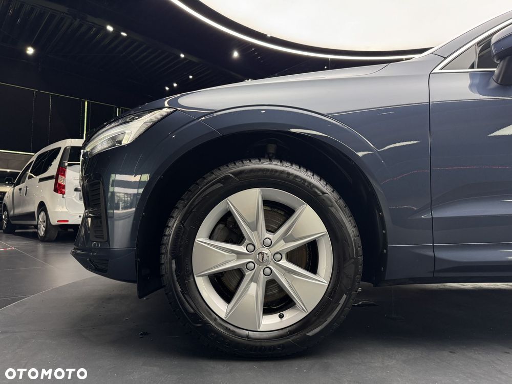 Volvo XC 60 B5 B AWD Momentum Pro - 21