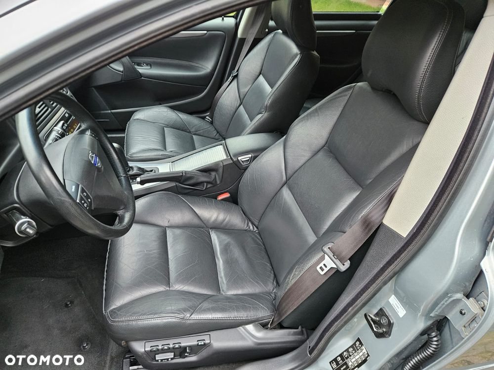 Volvo V70 2.4 Summum - 11