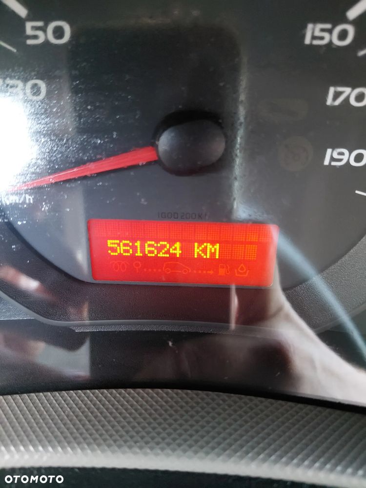 Renault Master - 25