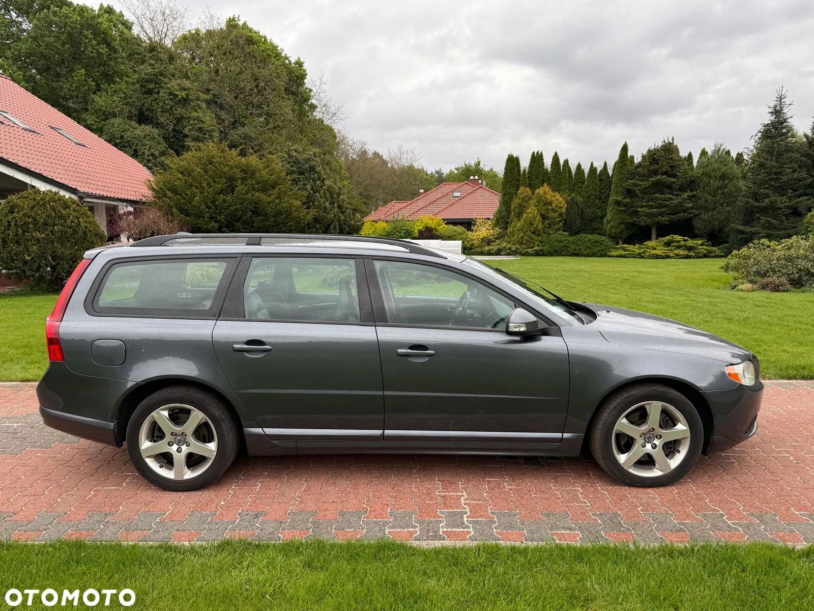 Volvo V70 D5 Summum - 12