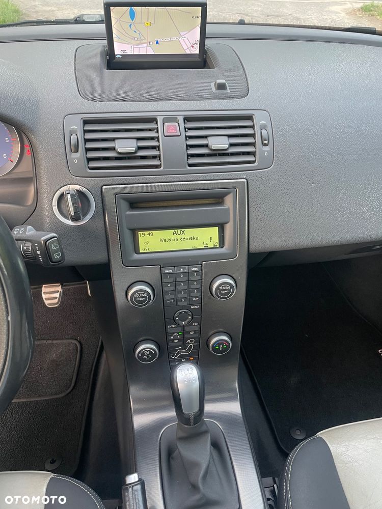 Volvo V50 2.0D R-Design Momentum - 10