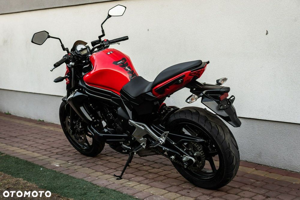 Kawasaki ER - 4