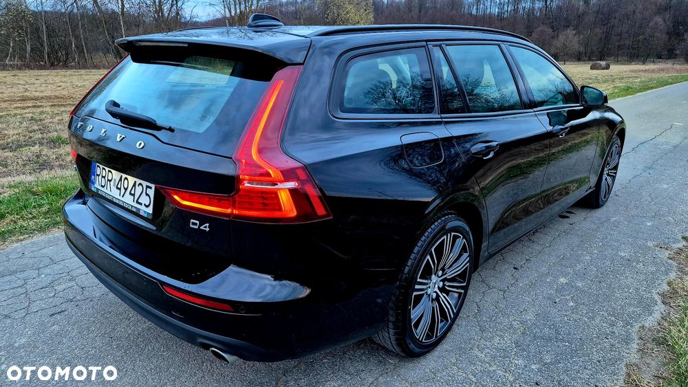 Volvo V60 D4 - 24