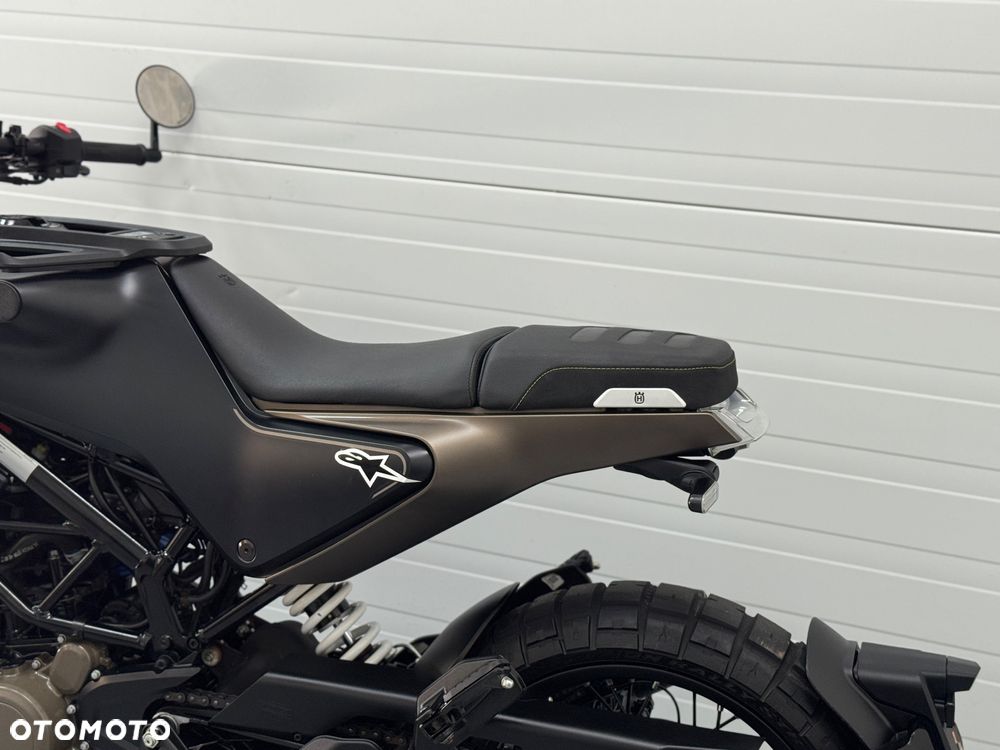 Husqvarna Svartpilen - 13