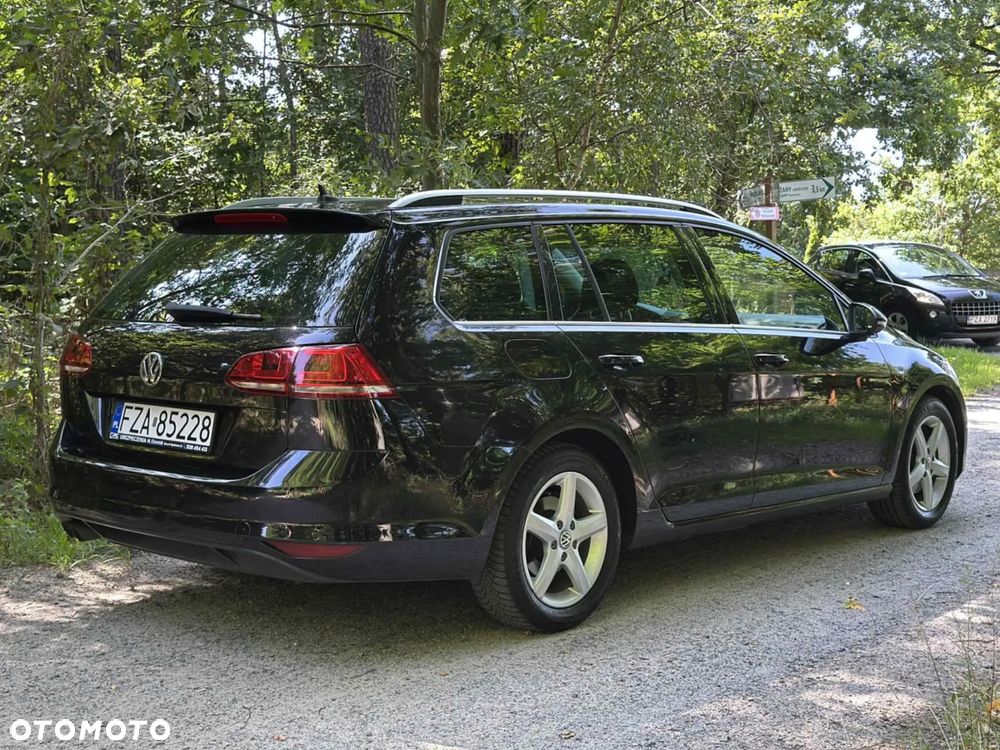 Volkswagen Golf - 4