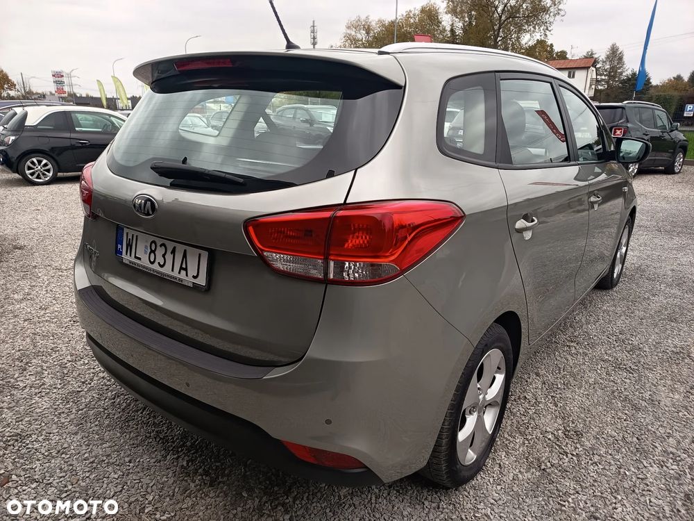 Kia Carens 1.6 GDI Fifa World Cup Edition - 14