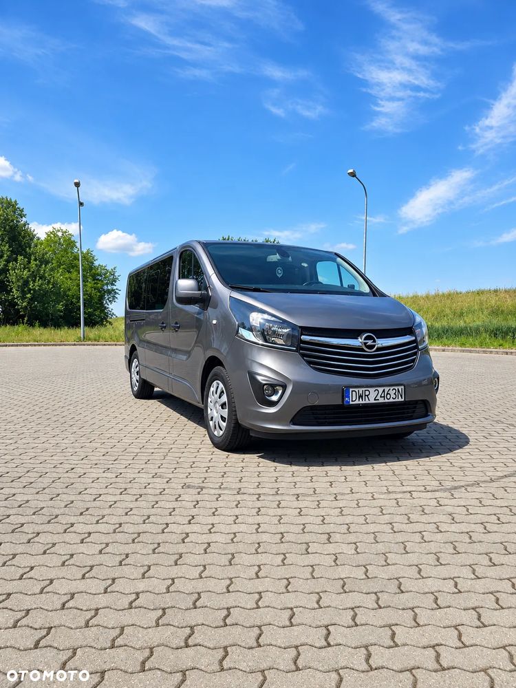 Opel Vivaro - 1