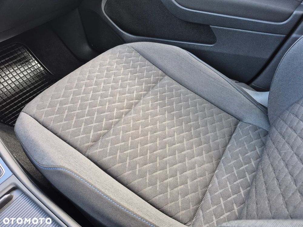 Volkswagen Golf 1.0 TSI OPF Join - 25