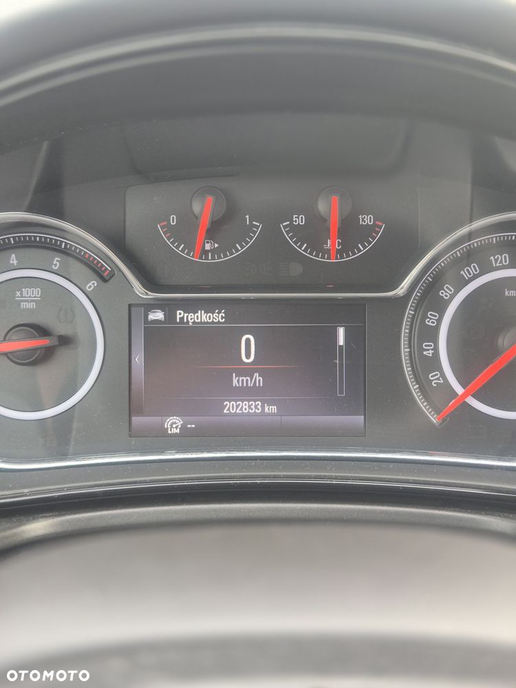 Opel Insignia - 4