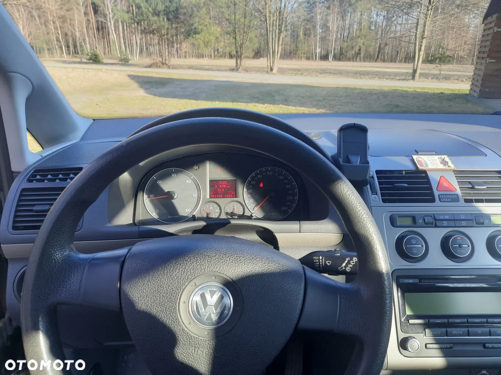 Volkswagen Touran - 6