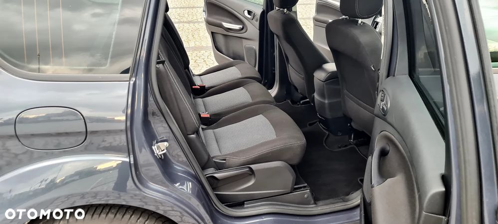 Ford S-Max 2.0 TDCi DPF Titanium - 22