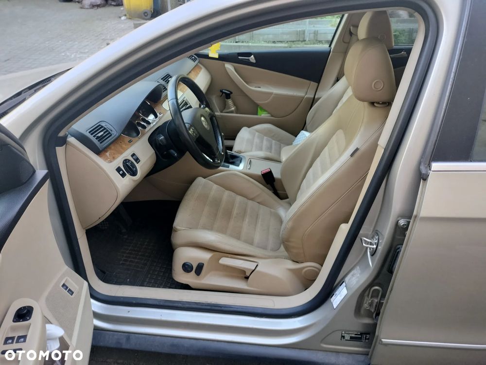 Volkswagen Passat 2.0 TDI DPF Highline - 6