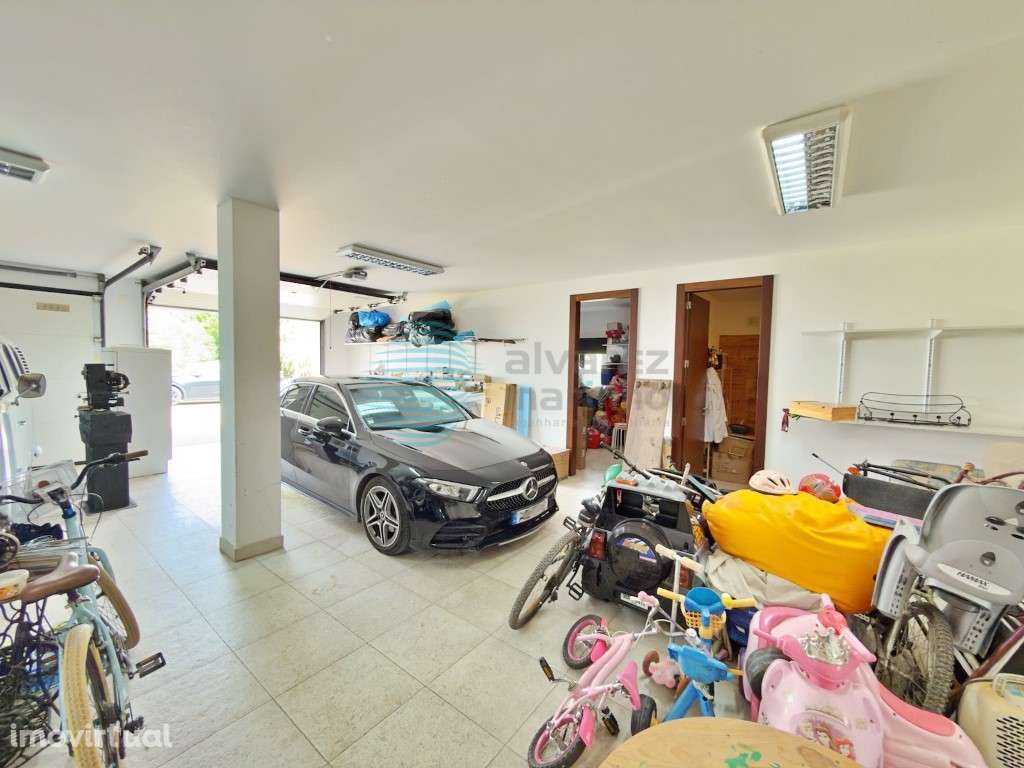 Excelente Moradia / Quinta, área de terreno com 14.600 m2, piscina ... - Grande imagem: 2/60